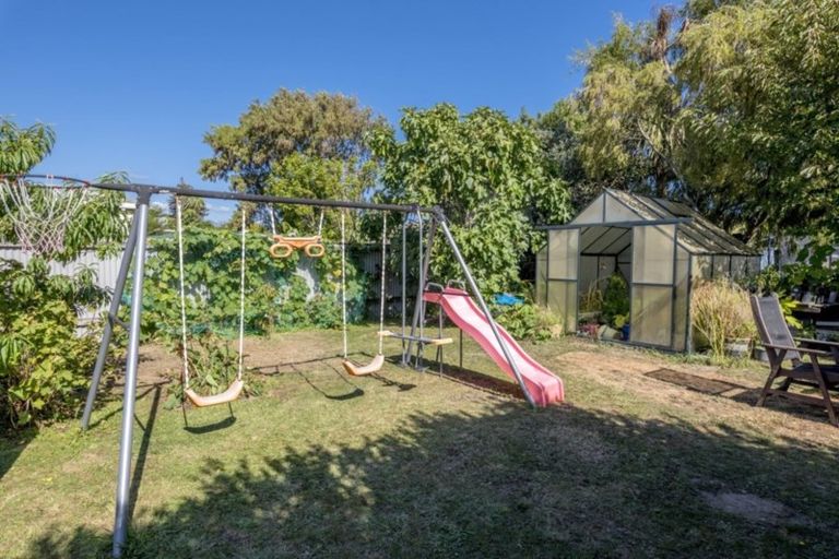 Photo of property in 11 Carlisle Street, Levin, 5510