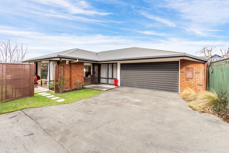 Photo of property in 2/20 Therese Street, Spreydon, Christchurch, 8024