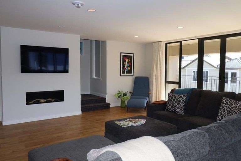 Photo of property in 12/28 Hobson Street, Thorndon, Wellington, 6011