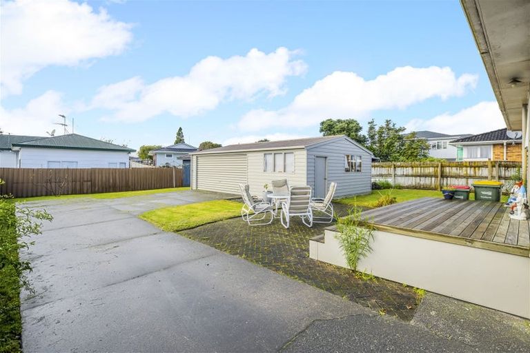 Photo of property in 16 Royal Arch Place, Rosehill, Papakura, 2113