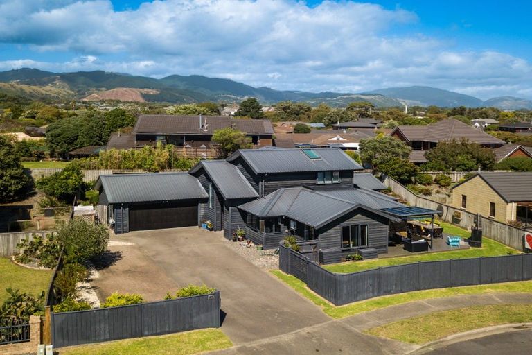 Photo of property in 25 Rifleman Lane, Paraparaumu Beach, Paraparaumu, 5032