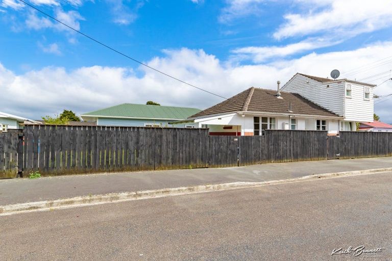 Photo of property in 79a Martin Street, Wallaceville, Upper Hutt, 5018