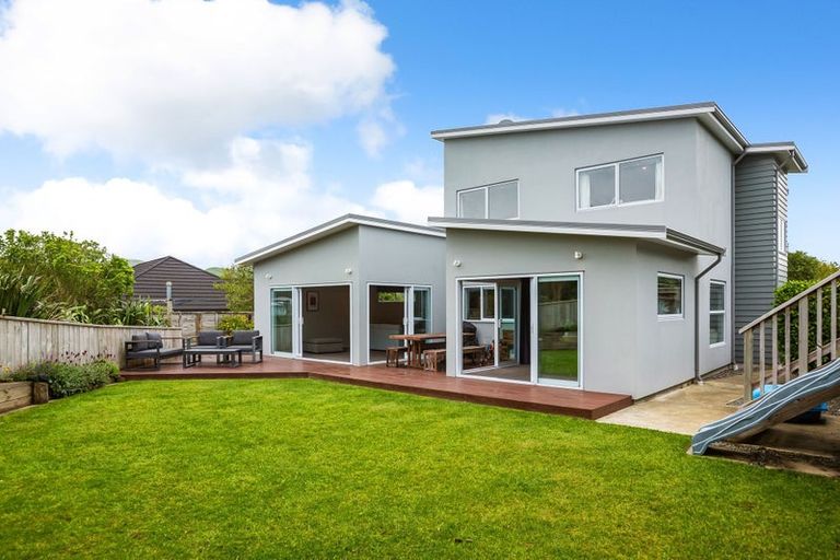 Photo of property in 51 Nelson Avenue, Aotea, Porirua, 5024
