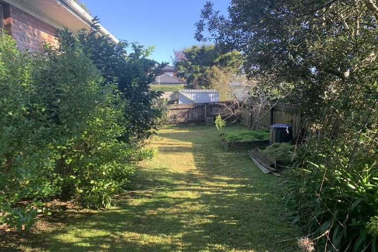 Photo of property in 38b Amorino Drive, Red Beach, 0932