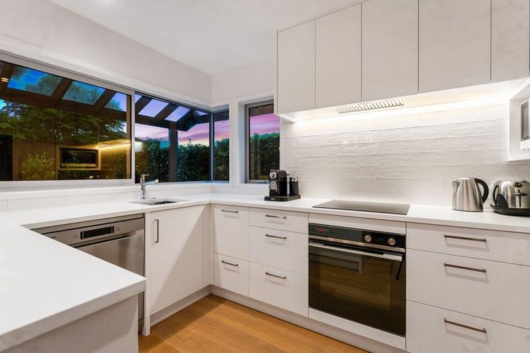Photo of property in 1/2 Rahopara Street, Castor Bay, Auckland, 0620