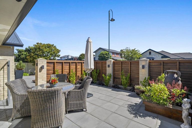 Photo of property in 10 Brookwater Avenue, Northwood, Christchurch, 8051