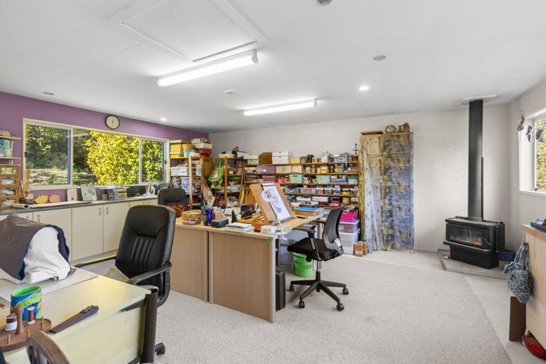 Photo of property in 34 Rangihaeata Road, Rangihaeata, Takaka, 7182