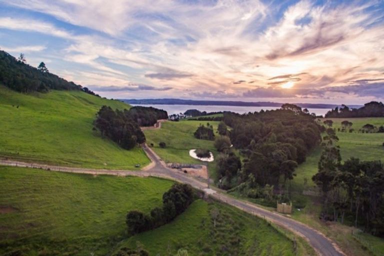 Photo of property in 1188 Tinopai Road, Tinopai, 0593