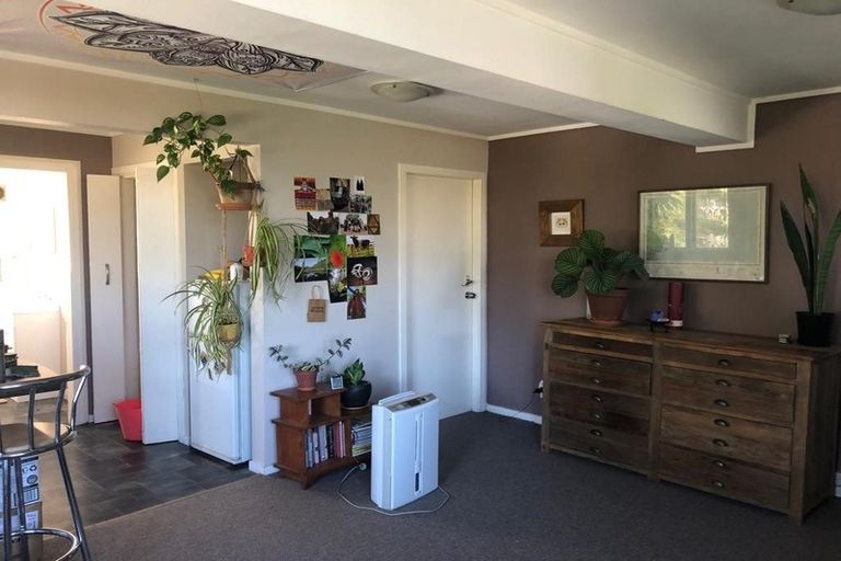 Photo of property in 2/44 Ribble Street, Island Bay, Wellington, 6023