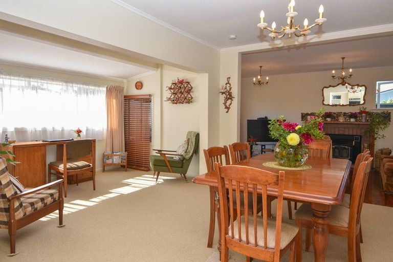 Photo of property in 108 Broadway, Carterton, 5713