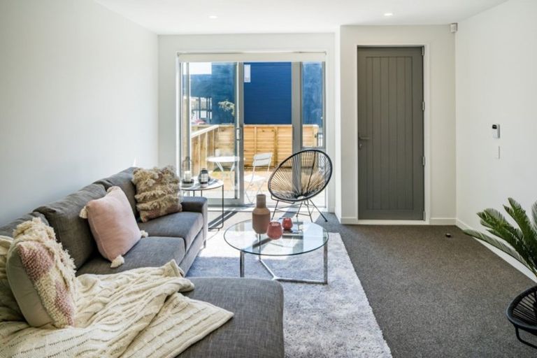 Photo of property in 2/36 Tacy Street, Kilbirnie, Wellington, 6022