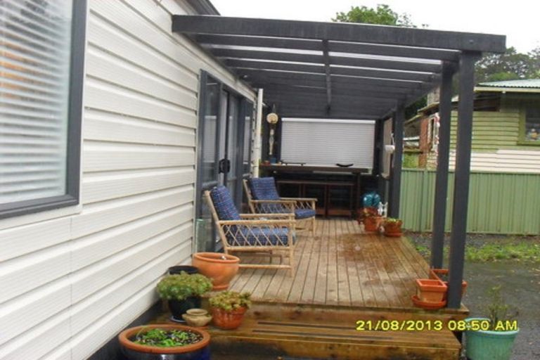 Photo of property in 11 Sandys Parade, Laingholm, Auckland, 0604