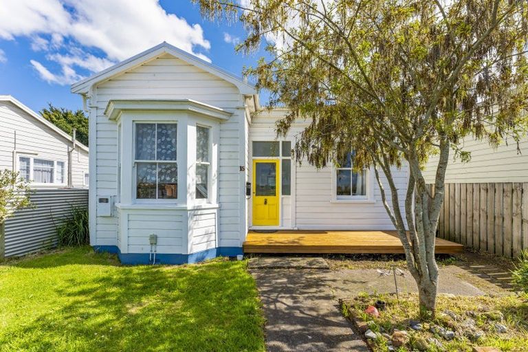 Photo of property in 15 Kelvin Street, Aramoho, Whanganui, 4500