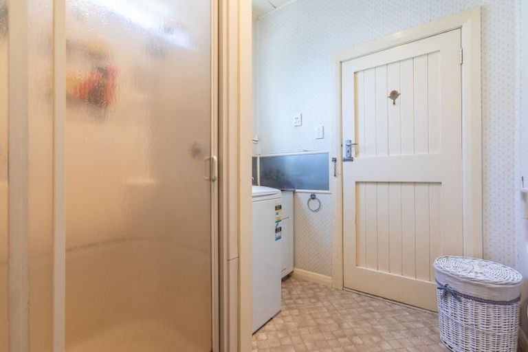 Photo of property in 43 Mcphee Street, Dannevirke, 4930