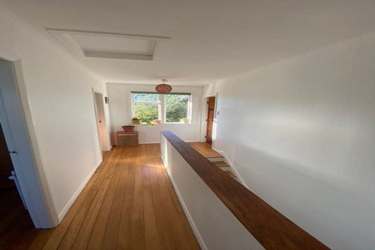 Photo of property in 19a Kekerenga Street, Strathmore Park, Wellington, 6022