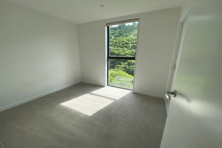 Photo of property in 41 Rua Kai Way, Brooklyn, Wellington, 6021