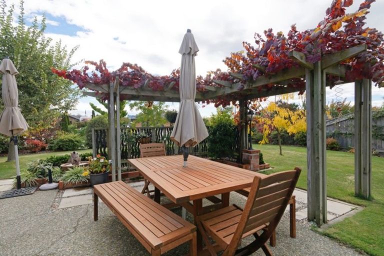 Photo of property in 38 Hollybush Drive, Brightwater, 7022