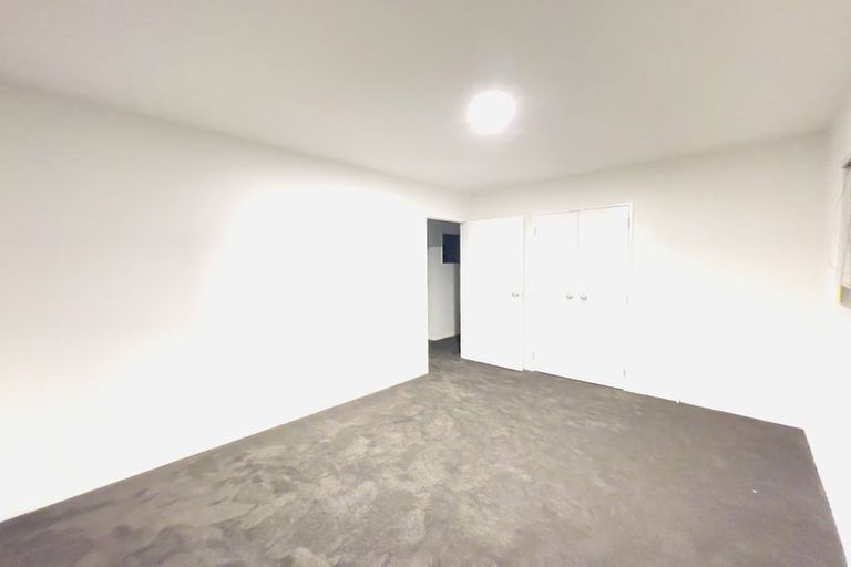 Photo of property in 32 Spalding Rise, Golflands, Auckland, 2013