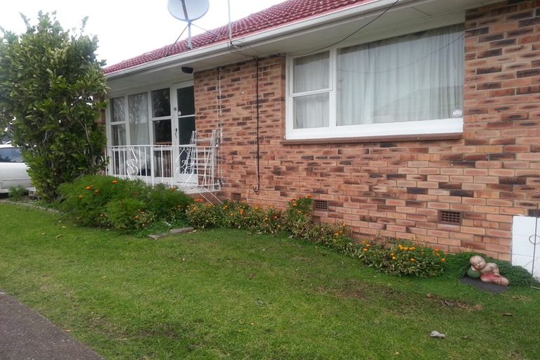 Photo of property in 1/24 Harris Road, Mount Wellington, Auckland, 1051