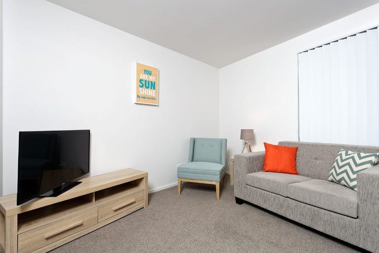 Photo of property in 12/26 Railway Street West, Papakura, 2110