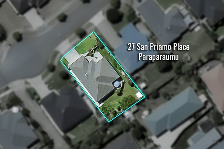Photo of property in 27 San Priamo Place, Paraparaumu Beach, Paraparaumu, 5032