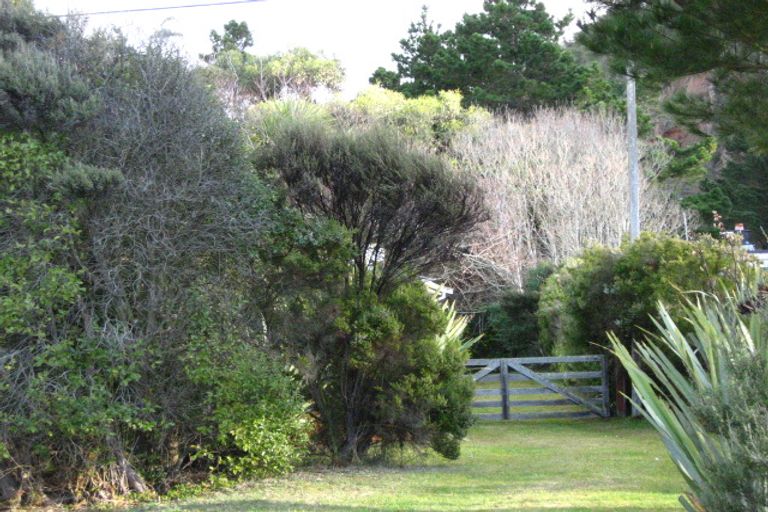 Photo of property in 20 Beach Road, Long Beach, Port Chalmers, 9081