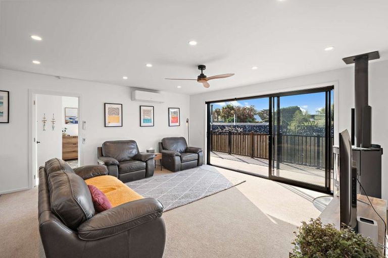 Photo of property in 5 Beach Crescent, Waikuku Beach, 7473