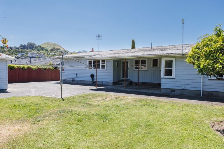 Photo of property in 2 Kent Terrace, Taradale, Napier, 4112