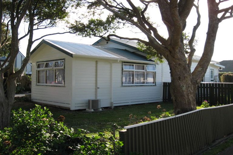 Photo of property in 33a Bauchop Road, Waterloo, Lower Hutt, 5011