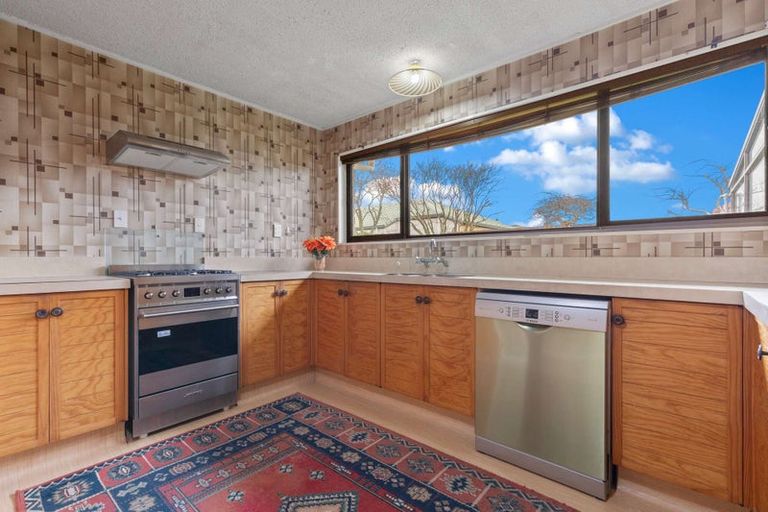 Photo of property in 9b Robertson Street, Glenholme, Rotorua, 3010