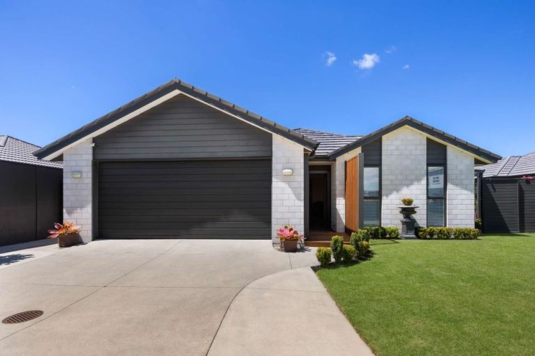 Photo of property in 16 Wahaika Way, Papamoa Beach, Papamoa, 3118