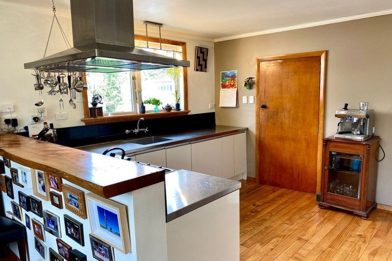 Photo of property in 12 Railway Road, Dunsandel, 7682