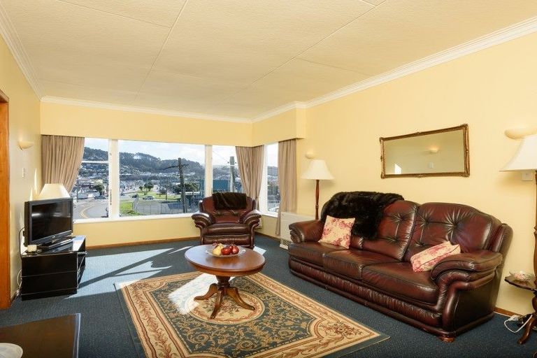 Photo of property in 5 Lonsdale Crescent, Rongotai, Wellington, 6022