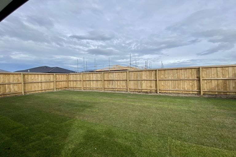 Photo of property in 14 Palmer Avenue, Glen Eden, Auckland, 0602