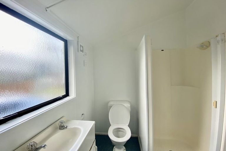 Photo of property in 21 Plunket Avenue, Papatoetoe, Auckland, 2104