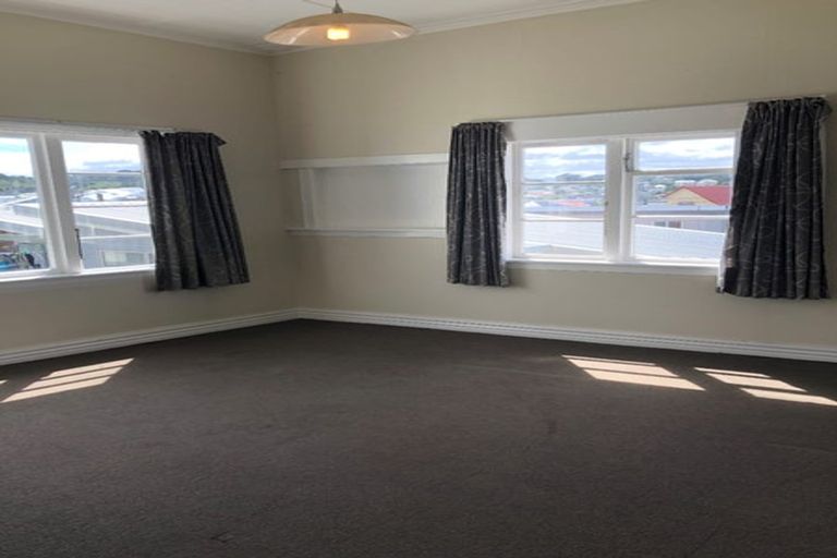 Photo of property in 9 Stoke Street, Newtown, Wellington, 6021