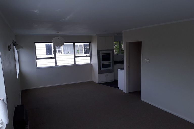Photo of property in 2 Rajkot Terrace, Broadmeadows, Wellington, 6035