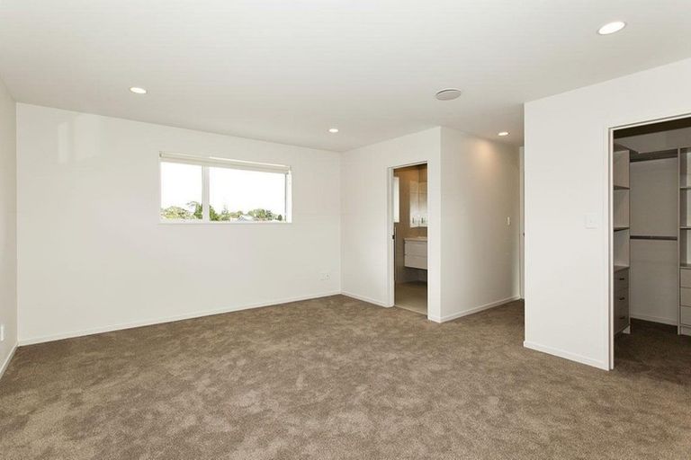 Photo of property in 111a Gardner Avenue, New Lynn, Auckland, 0600