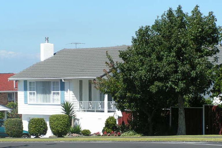 Photo of property in 56 Richards Avenue, Forrest Hill, Auckland, 0620