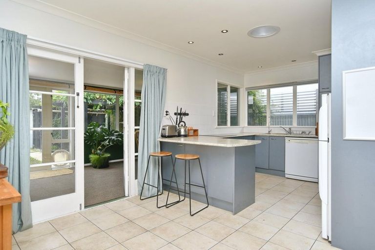 Photo of property in 124 Kippenberger Avenue, Rangiora, 7400