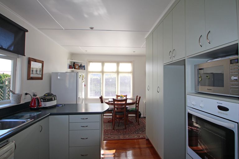 Photo of property in 14 Mersey Street, South Hill, Oamaru, 9400