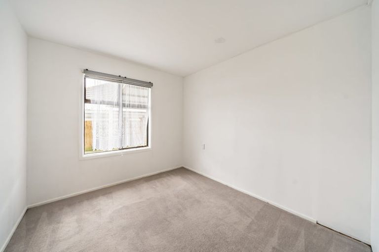 Photo of property in 43 Donnelley Drive, Wainuiomata, Lower Hutt, 5014