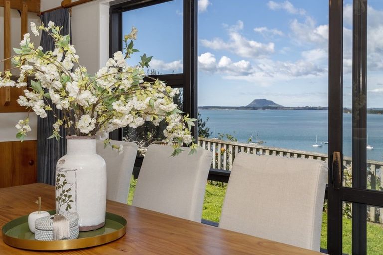 Photo of property in 87 Harbour View Road, Omokoroa, 3114