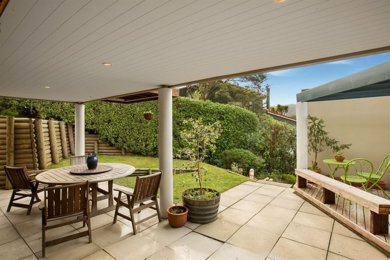 Photo of property in 14 Heathvale Place, Heathcote Valley, Christchurch, 8022