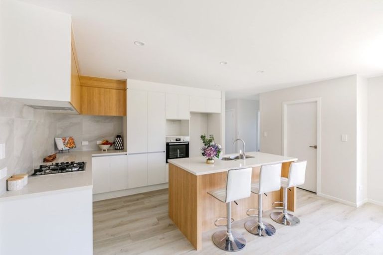 Photo of property in 11 Zadar Street, Kumeu, 0810