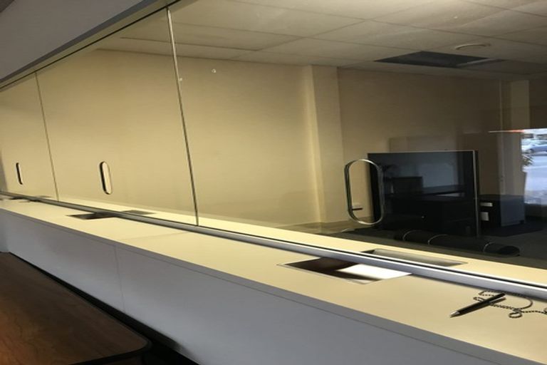 Photo of property in 1/143 Great South Road, Papakura, 2110