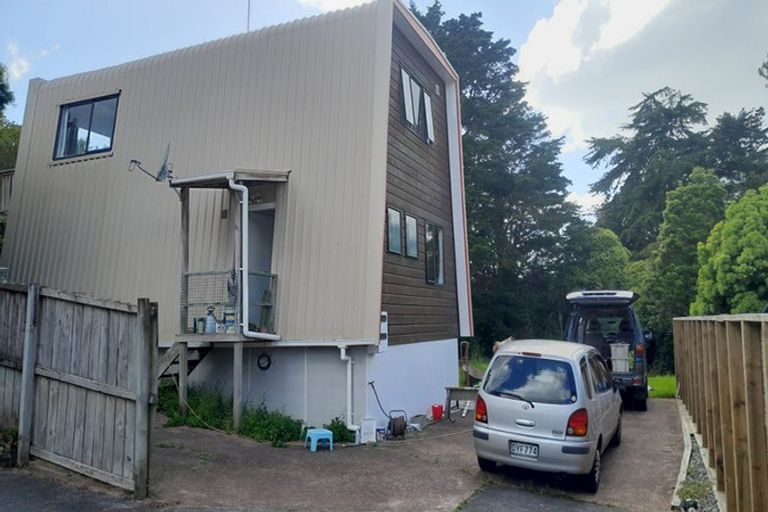 Photo of property in 4/18 Edgerton Road, Te Atatu Peninsula, Auckland, 0610