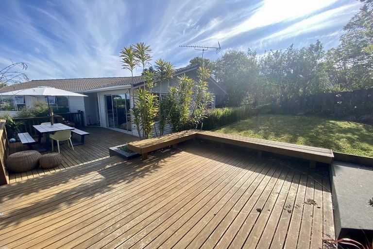 Photo of property in 14 Orton Street, Glenfield, Auckland, 0627