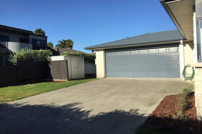 Photo of property in 17 Highcroft Place, Welcome Bay, Tauranga, 3112