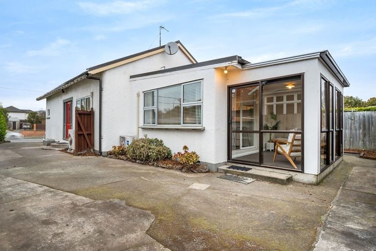Photo of property in 17 Ensors Road, Opawa, Christchurch, 8023